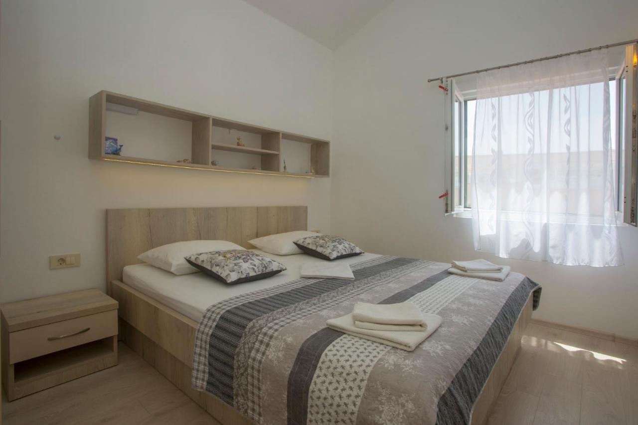 Apartments Lucija Ražanj Esterno foto